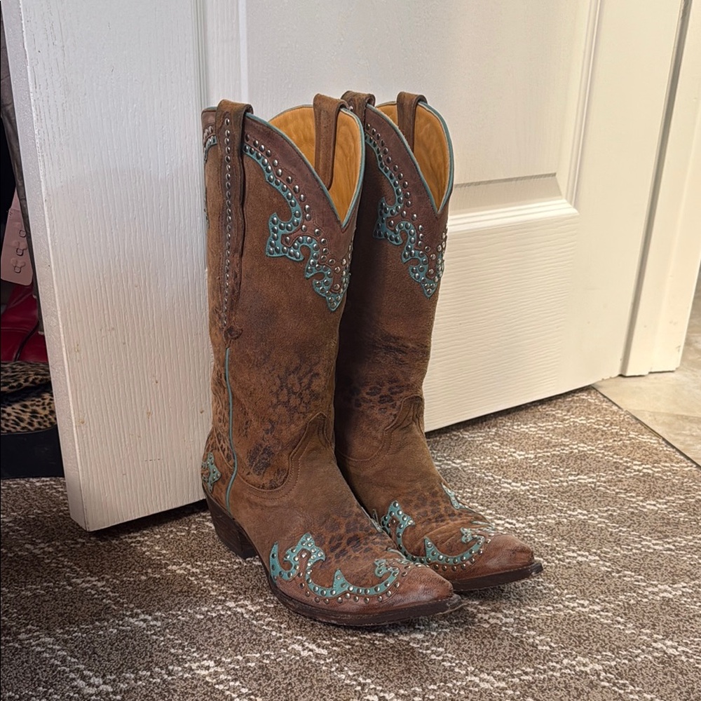 Brown and Turquoise Western Boots